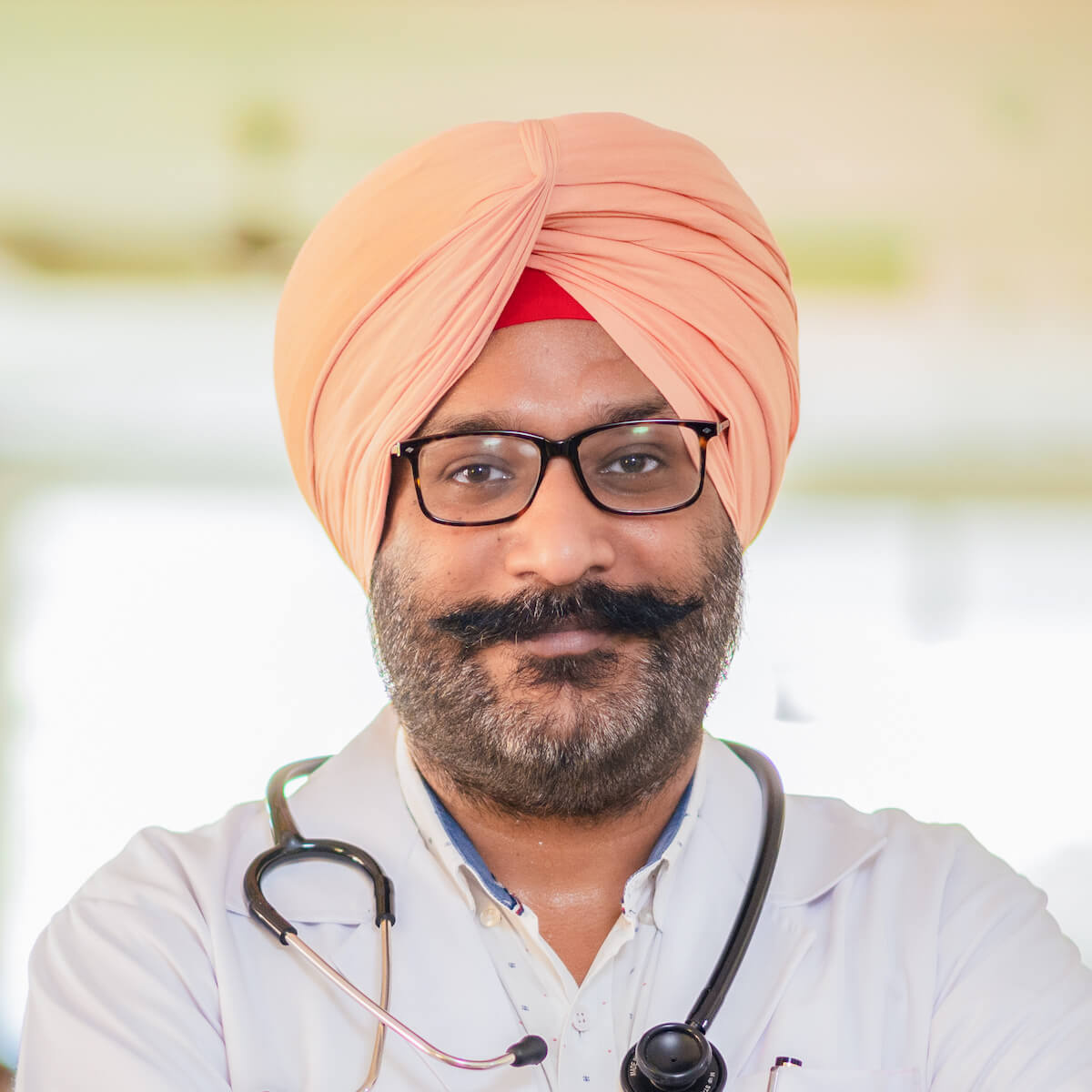 Dr. Jasdeep Saini - Neurosurgeon at Guru Nanak Mission Hospital Dhahan Kaleran